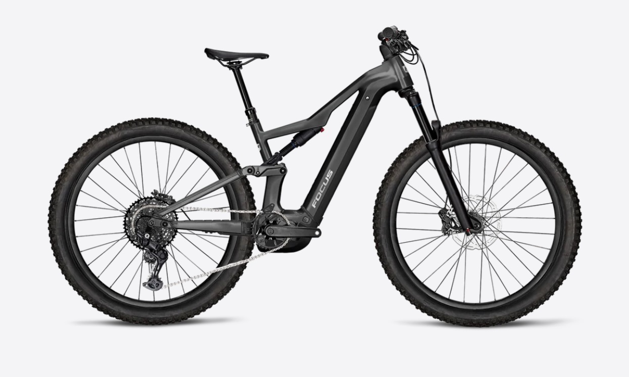 Focus THRON² 6.6 - černá (2026)